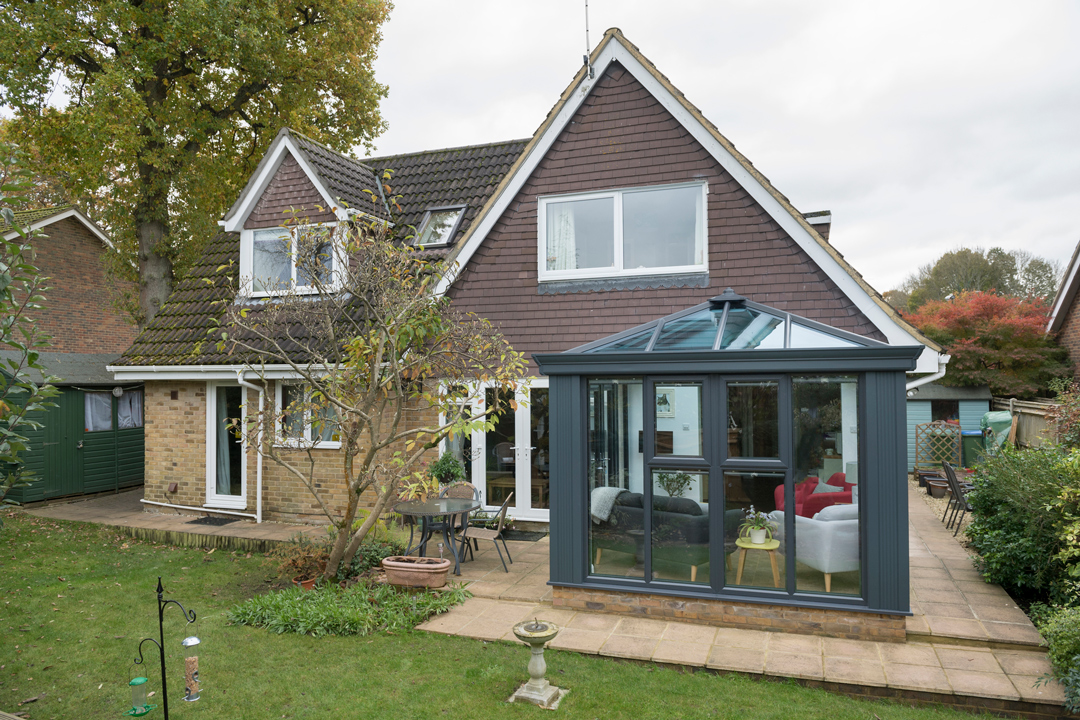 19361-LIVINROOM-EXTERIOR8181_1080px